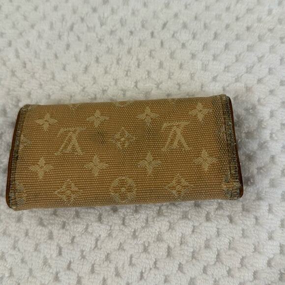 Vintage Louis Vuitton Key Holder - Picture 2 of 3